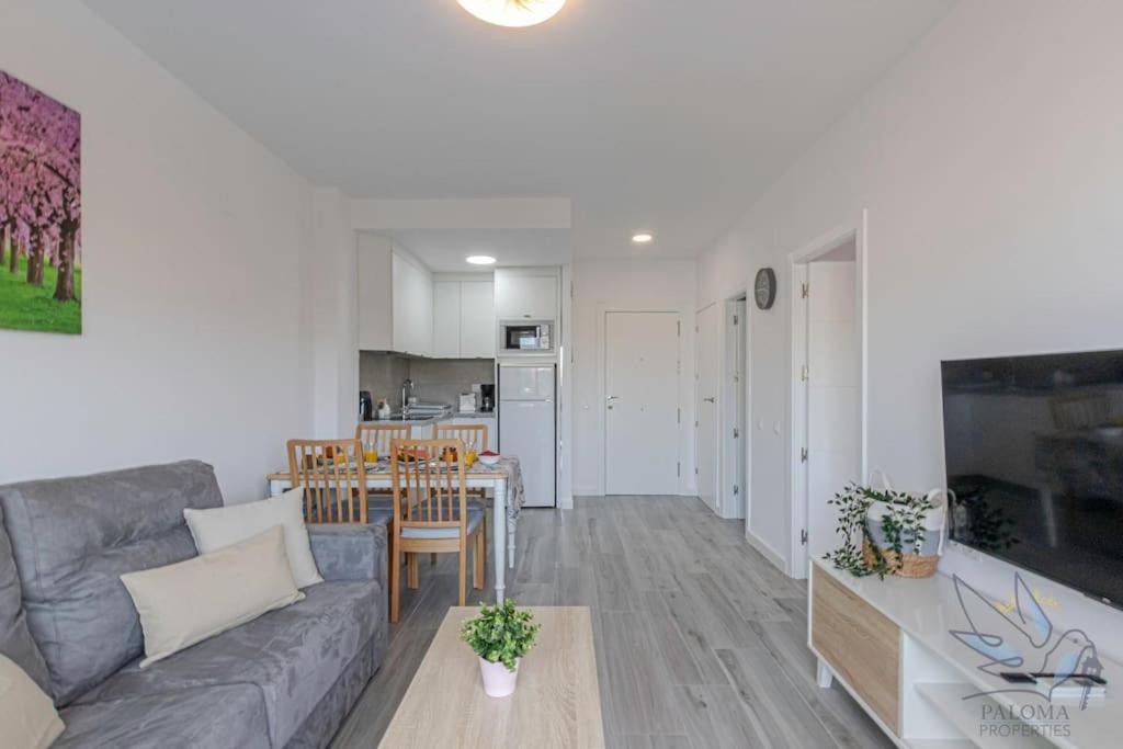 Precioso Apt De 1 Habitacion En Benalbeach Benalmadena Bagian luar foto