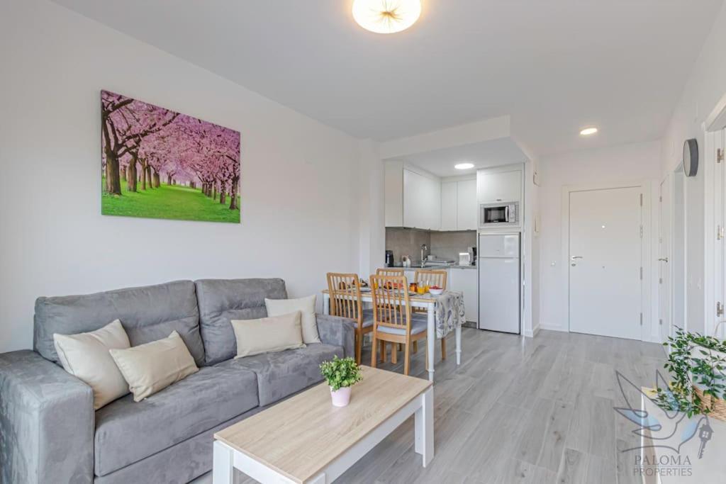 Precioso Apt De 1 Habitacion En Benalbeach Benalmadena Bagian luar foto