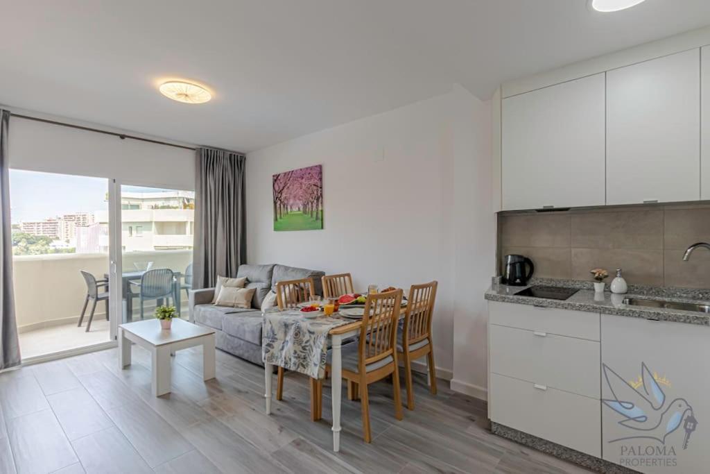 Precioso Apt De 1 Habitacion En Benalbeach Benalmadena Bagian luar foto