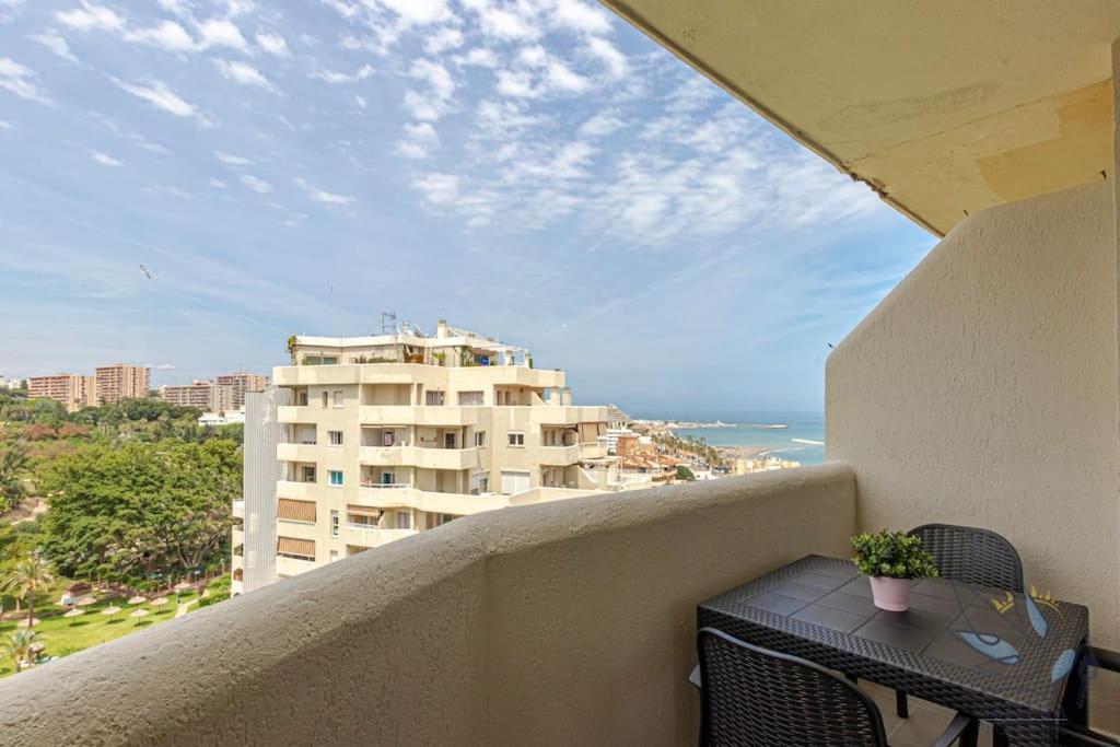Precioso Apt De 1 Habitacion En Benalbeach Benalmadena Bagian luar foto